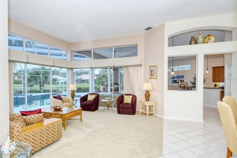 Casa en alquiler en University Park, Florida, 3 dormitorios, 234.95 m2 № 212918 - foto 9
