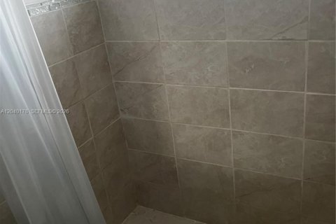Condominio en alquiler en Pinecrest, Florida, 2 dormitorios, 89.19 m2 № 2086443 - foto 14