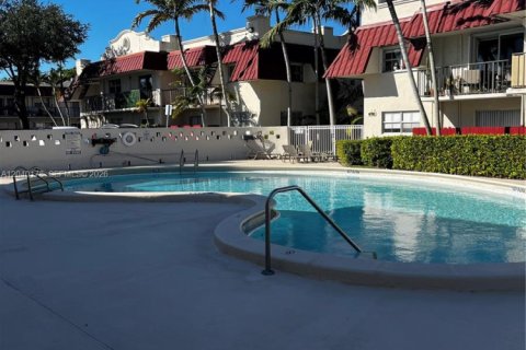 Condominio en alquiler en Pinecrest, Florida, 2 dormitorios, 89.19 m2 № 2086443 - foto 28