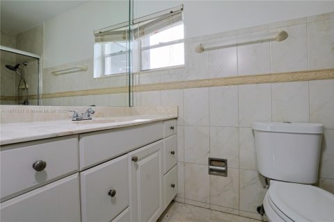 Villa ou maison à louer à Pembroke Pines, Floride: 4 chambres, 158.77 m2 № 1933183 - photo 24