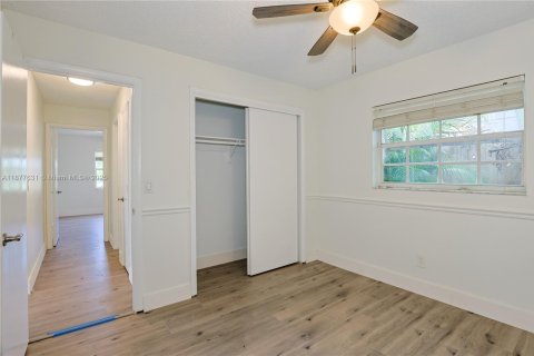 Villa ou maison à louer à Pembroke Pines, Floride: 4 chambres, 158.77 m2 № 1933183 - photo 20