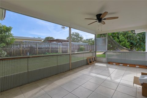 Villa ou maison à louer à Pembroke Pines, Floride: 4 chambres, 158.77 m2 № 1933183 - photo 29