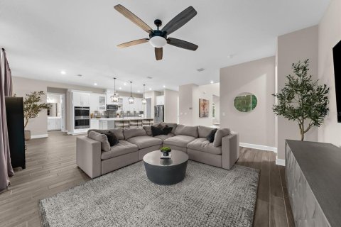 Casa en venta en Lutz, Florida, 6 dormitorios, 480.4 m2 № 2386548 - foto 17