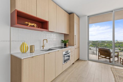 Condominio en alquiler en Miami, Florida № 2077646 - foto 4