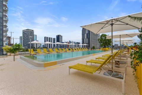 Condominio en alquiler en Miami, Florida № 2077646 - foto 11
