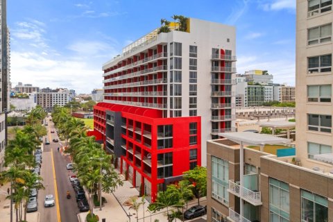 Condominio en alquiler en Miami, Florida № 2077646 - foto 28