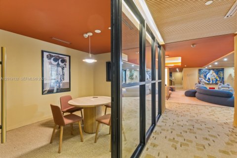 Condominio en alquiler en Miami, Florida № 2077646 - foto 15