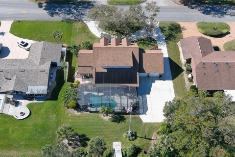 House in New Smyrna Beach, Florida 4 bedrooms, 327.57 sq.m. № 1543885 - photo 10