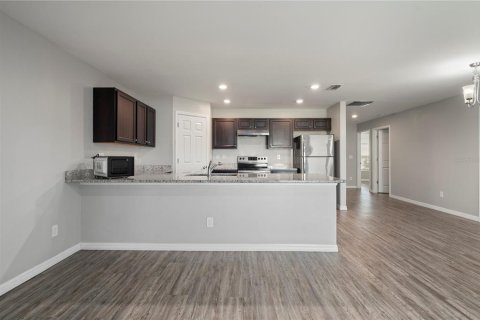 Immobilier commercial à vendre à Punta Gorda, Floride: 6 chambres, 234.86 m2 № 2339254 - photo 13