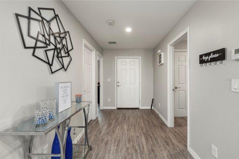 Immobilier commercial à vendre à Punta Gorda, Floride: 6 chambres, 234.86 m2 № 2339254 - photo 25