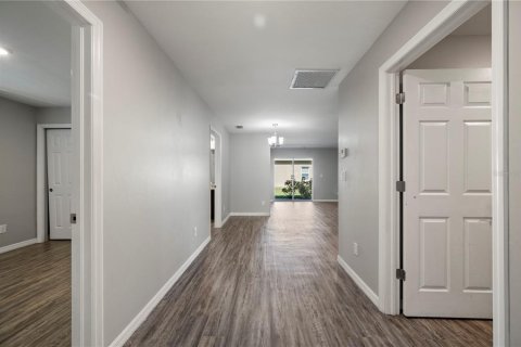 Immobilier commercial à vendre à Punta Gorda, Floride: 6 chambres, 234.86 m2 № 2339254 - photo 8
