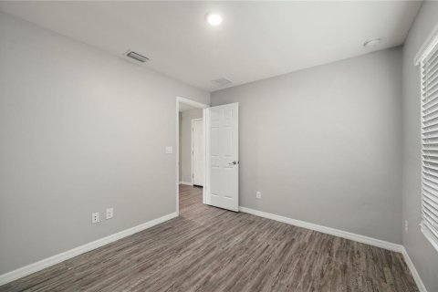 Immobilier commercial à vendre à Punta Gorda, Floride: 6 chambres, 234.86 m2 № 2339254 - photo 23