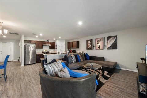 Immobilier commercial à vendre à Punta Gorda, Floride: 6 chambres, 234.86 m2 № 2339254 - photo 30