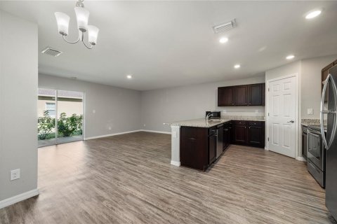 Immobilier commercial à vendre à Punta Gorda, Floride: 6 chambres, 234.86 m2 № 2339254 - photo 9