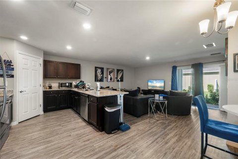 Immobilier commercial à vendre à Punta Gorda, Floride: 6 chambres, 234.86 m2 № 2339254 - photo 27