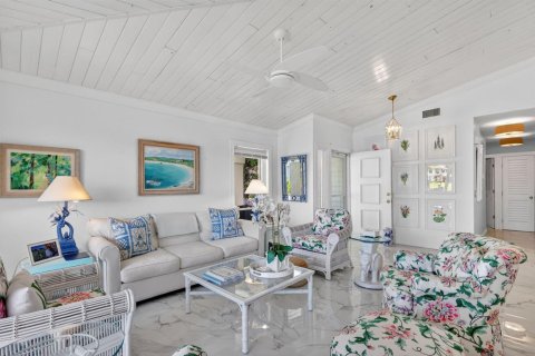 Condo in Stuart, Florida, 2 bedrooms  № 2186326 - photo 18