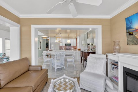 Condo in Stuart, Florida, 2 bedrooms  № 2186326 - photo 26