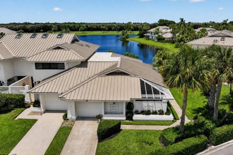 Condo in Stuart, Florida, 2 bedrooms  № 2186326 - photo 10