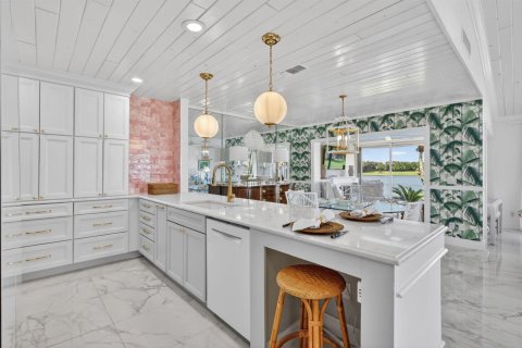 Condo in Stuart, Florida, 2 bedrooms  № 2186326 - photo 5