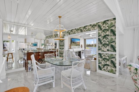 Condo in Stuart, Florida, 2 bedrooms  № 2186326 - photo 22