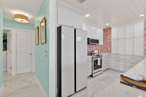 Condo in Stuart, Florida, 2 bedrooms  № 2186326 - photo 28