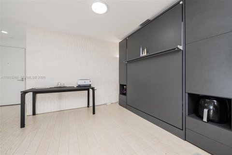 Купить кондоминиум в Авентура, Флорида 2 спальни, 166.48м2, № 2057098 - фото 13