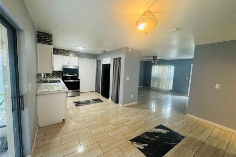 Casa en venta en Ocala, Florida, 3 dormitorios, 126.16 m2 № 1902387 - foto 3