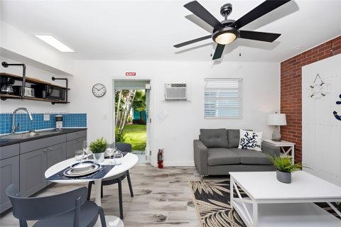Villa ou maison à louer à Hollywood, Floride: 1 chambre, 304.44 m2 № 1850865 - photo 6