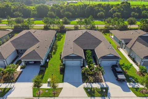 House in Apollo Beach, Florida 2 bedrooms, 147.16 sq.m. № 2237791 - photo 5