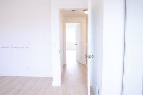 Touwnhouse à vendre à Weston, Floride: 2 chambres, 103.12 m2 № 1697827 - photo 21