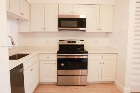 Touwnhouse à vendre à Weston, Floride: 2 chambres, 103.12 m2 № 1697827 - photo 8