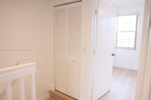 Touwnhouse à vendre à Weston, Floride: 2 chambres, 103.12 m2 № 1697827 - photo 15