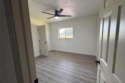 House in Indian lake estates, Florida 3 bedrooms, 183.48 sq.m. № 1822293 - photo 16