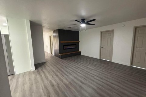 House in Indian lake estates, Florida 3 bedrooms, 183.48 sq.m. № 1822293 - photo 14