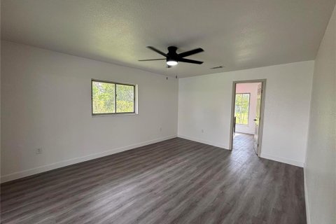 House in Indian lake estates, Florida 3 bedrooms, 183.48 sq.m. № 1822293 - photo 8