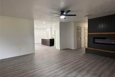 House in Indian lake estates, Florida 3 bedrooms, 183.48 sq.m. № 1822293 - photo 21