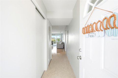 Condominio en venta en Saint Pete Beach, Florida, 1 dormitorio, 74.79 m2 № 2229286 - foto 6