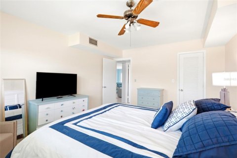 Condominio en venta en Saint Pete Beach, Florida, 1 dormitorio, 74.79 m2 № 2229286 - foto 24