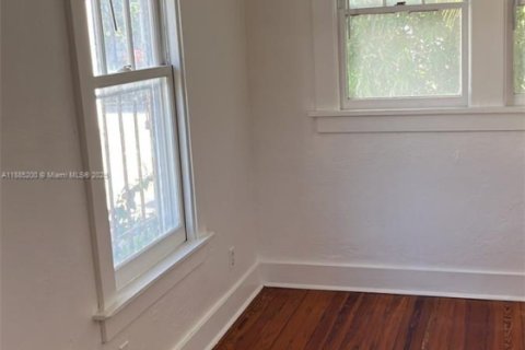 Снять в аренду кондоминиум в Уэст-Палм-Бич, Флорида 1 спальня, 384.71м2, № 1931484 - фото 21