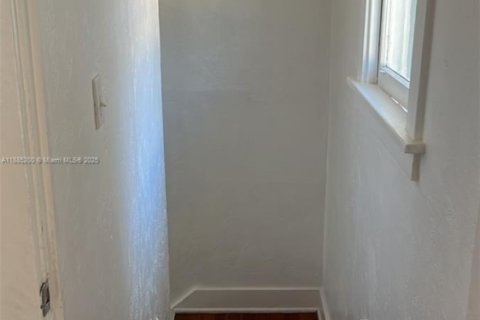 Снять в аренду кондоминиум в Уэст-Палм-Бич, Флорида 1 спальня, 384.71м2, № 1931484 - фото 28