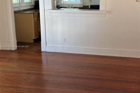 Снять в аренду кондоминиум в Уэст-Палм-Бич, Флорида 1 спальня, 384.71м2, № 1931484 - фото 14