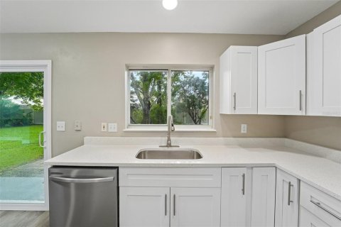 Casa en venta en Palm Coast, Florida, 4 dormitorios, 169.08 m2 № 2199779 - foto 16