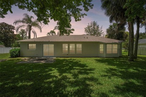 Casa en venta en Palm Coast, Florida, 4 dormitorios, 169.08 m2 № 2199779 - foto 2