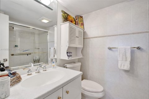 Снять в аренду кондоминиум в Авентура, Флорида 2 спальни, 106.47м2, № 1991795 - фото 18