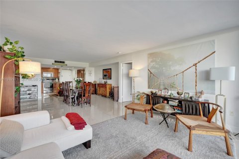 Снять в аренду кондоминиум в Авентура, Флорида 2 спальни, 106.47м2, № 1991795 - фото 9