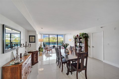 Снять в аренду кондоминиум в Авентура, Флорида 2 спальни, 106.47м2, № 1991795 - фото 22