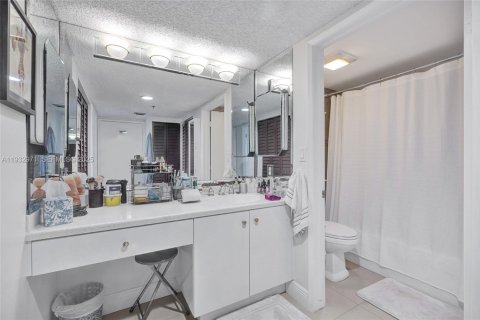 Снять в аренду кондоминиум в Авентура, Флорида 2 спальни, 106.47м2, № 1991795 - фото 13