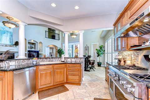 House in Apollo Beach, Florida 4 bedrooms, 549.24 sq.m. № 1650889 - photo 24