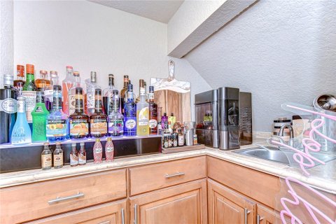 House in Apollo Beach, Florida 4 bedrooms, 549.24 sq.m. № 1650889 - photo 14