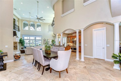 House in Apollo Beach, Florida 4 bedrooms, 549.24 sq.m. № 1650889 - photo 15